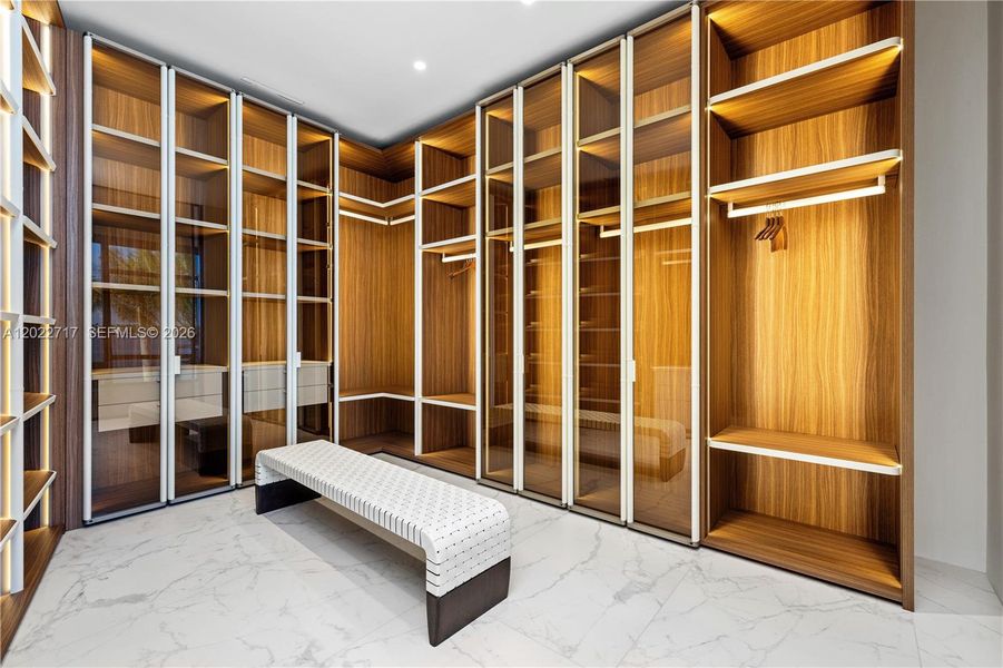 Her Closet Her Closet