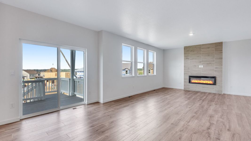 Spacious, unfurnished interior of a new home in Trails at Crowfoot, Parker (Image 17).