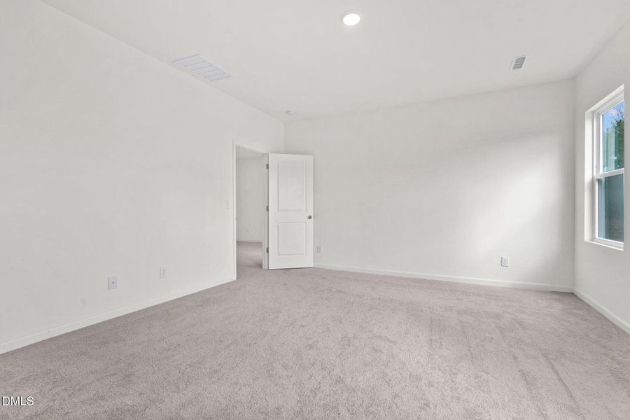 34-web-or-mls-_NFP7630 34-web-or-mls-_NFP7630