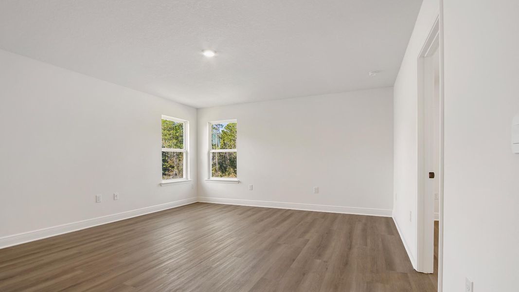 Spacious, unfurnished interior of a new home in Colonial East, Panama City Beach (Image 24). Spacious, unfurnished interior of a new home in Colonial East, Panama City Beach (Image 24).