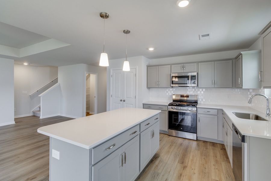 Furnished interior view inside a new home in Winston Point, Gilbert (Image 7). Furnished interior view inside a new home in Winston Point, Gilbert (Image 7).