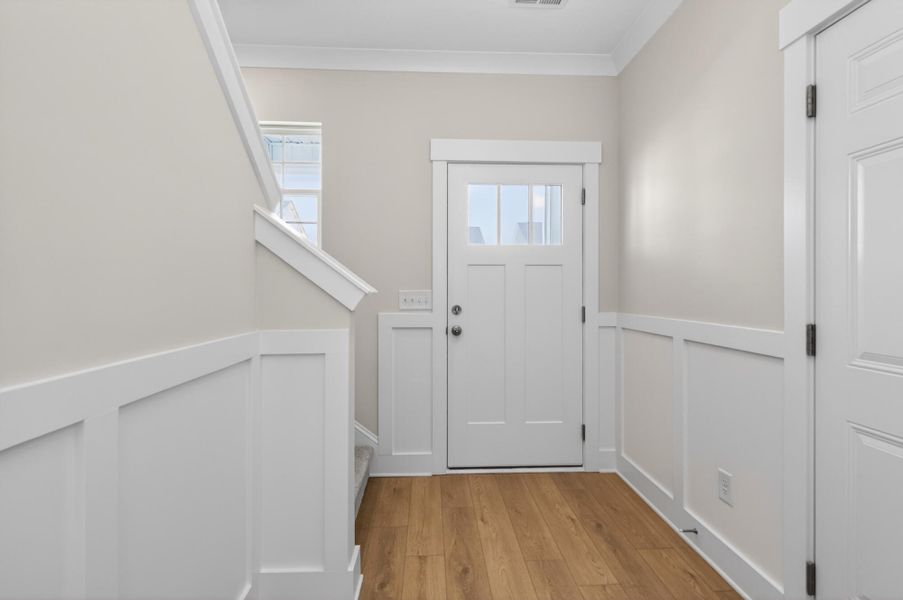 Spacious, unfurnished interior of a new home in Highland Bluff, Aiken (Image 9).