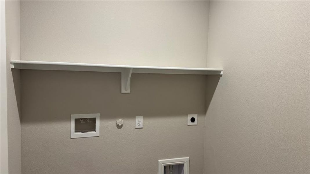 Spacious, unfurnished interior of a new home in Morningstar, Fort Worth (Image 13). Spacious, unfurnished interior of a new home in Morningstar, Fort Worth (Image 13).