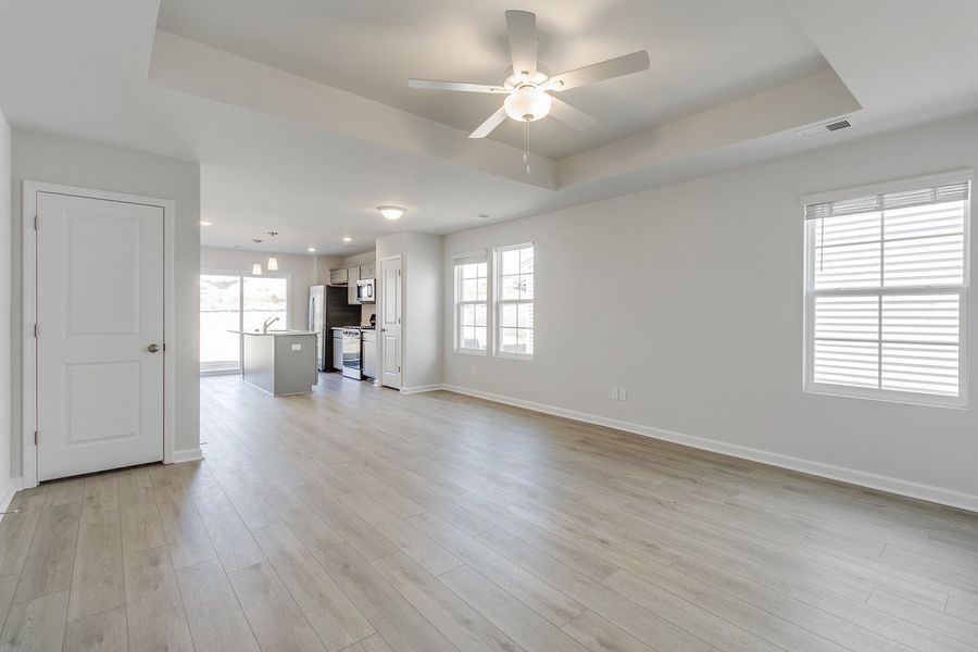 Spacious, unfurnished interior of a new home in Bluefield, Lexington (Image 12). Spacious, unfurnished interior of a new home in Bluefield, Lexington (Image 12).