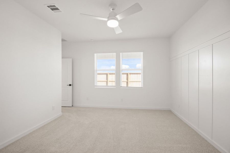 Spacious primary suite (*Photo not of actual home and used for illustration purposes only.)