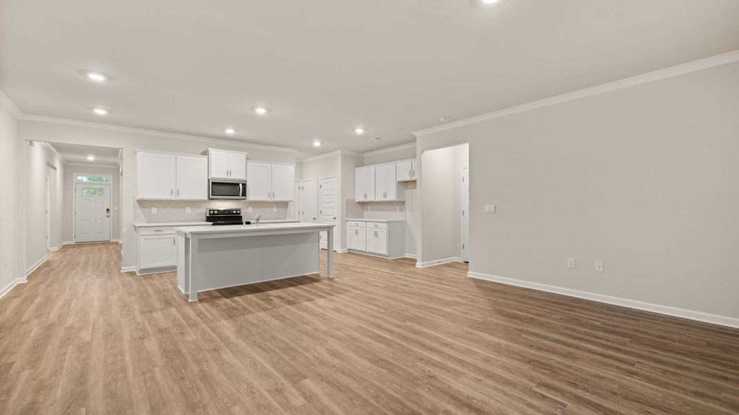 Representative unfurnished interior of a home built from the GROVER Express by D.R. Horton in Kingston Ranch at Lake Oconee, Buckhead (Image 30). Representative unfurnished interior of a home built from the GROVER Express by D.R. Horton in Kingston Ranch at Lake Oconee, Buckhead (Image 30).