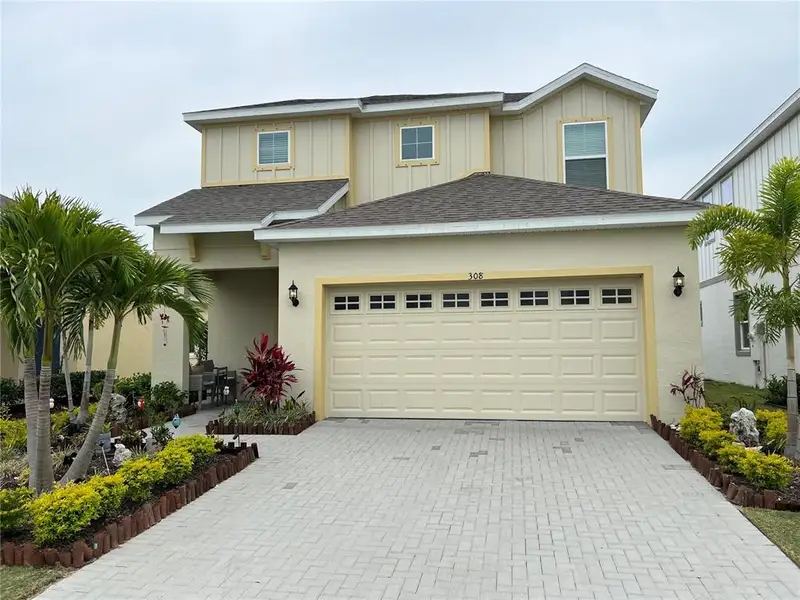 Image 4 of a home in .