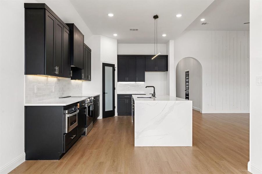 Furnished interior view inside a new home in , Glenn Heights (Image 9).