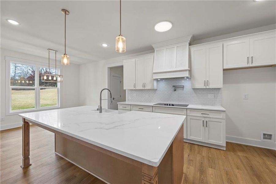 Furnished interior view inside a new home in , Gainesville (Image 8).