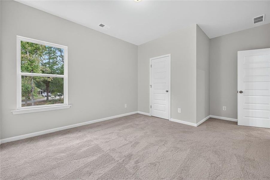 Spacious, unfurnished interior of a new home in Glen at Cave Springs, Douglasville (Image 31).
