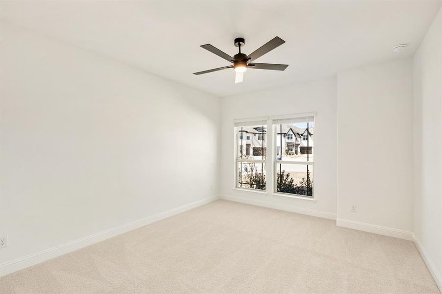 Spacious, unfurnished interior of a new home in Willow Wood, McKinney (Image 36).