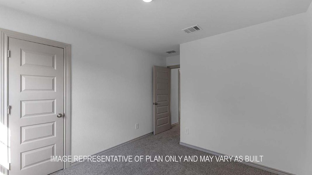 Representative unfurnished interior of a home built from the Midland by D.R. Horton in Springwood, Beaumont (Image 19).