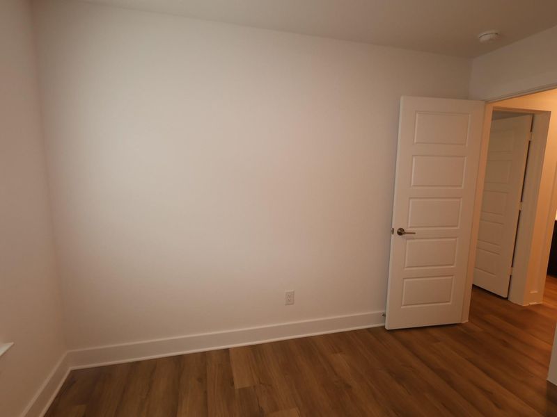 Spacious, unfurnished interior of a new home in Lago Mar, Santa Fe (Image 14).