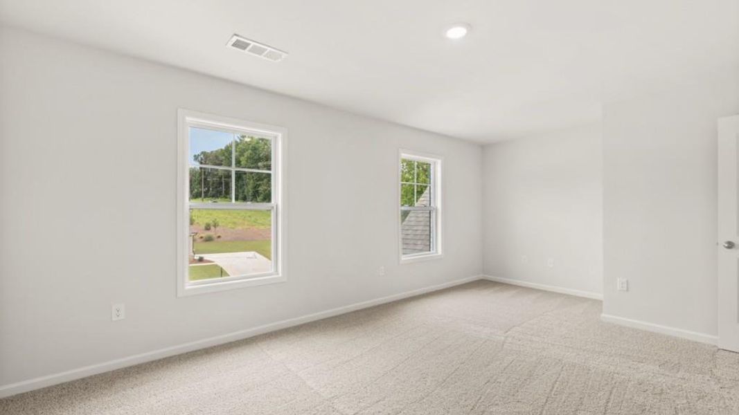 Spacious, unfurnished interior of a new home in Haven Abbey, Cumming (Image 21).