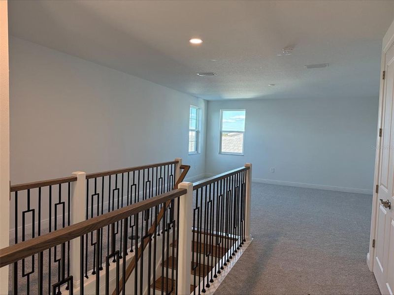 Spacious, unfurnished interior of a new home in Cassata Lakes, Nokomis (Image 12). Spacious, unfurnished interior of a new home in Cassata Lakes, Nokomis (Image 12).