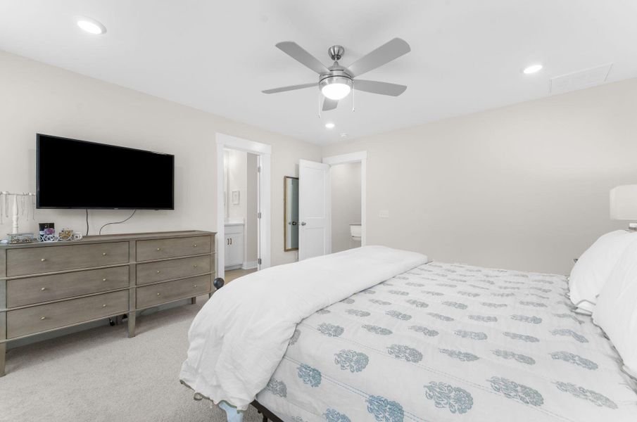 Furnished interior view inside a new home in , Charleston (Image 34).