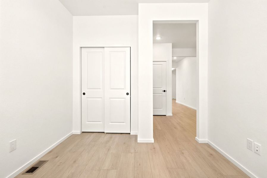 Spacious, unfurnished interior of a new home in Cordovan, Firestone (Image 37).