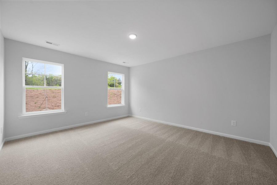 Spacious, unfurnished interior of a new home in Chandler Ridge, McLeansville (Image 26).