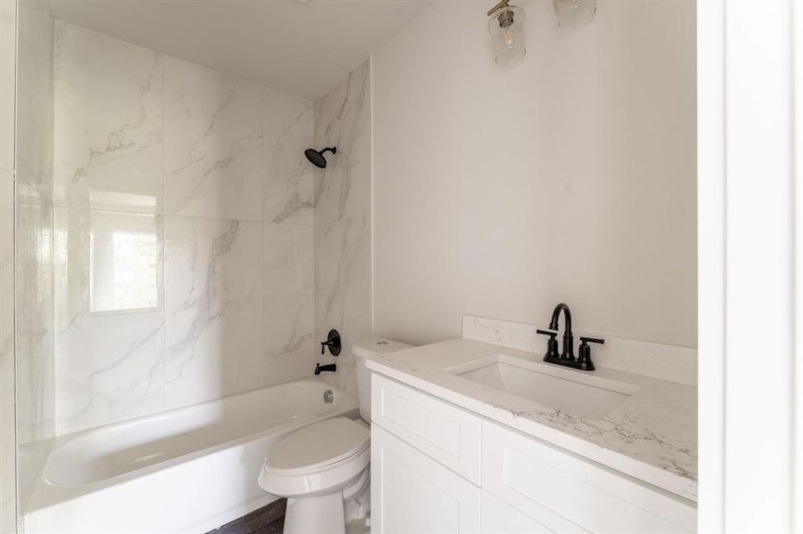 Furnished interior view inside a new home in , Fort Worth (Image 5). Furnished interior view inside a new home in , Fort Worth (Image 5).