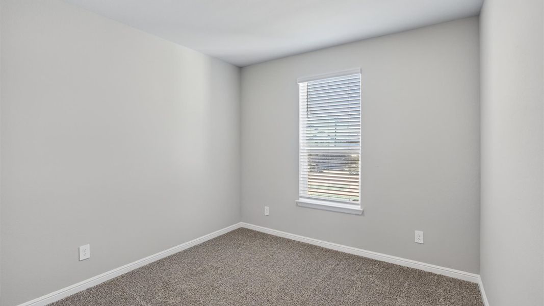 Representative unfurnished interior of a home built from the Wimberley by D.R. Horton in Lakeview Pointe, Midlothian (Image 34).