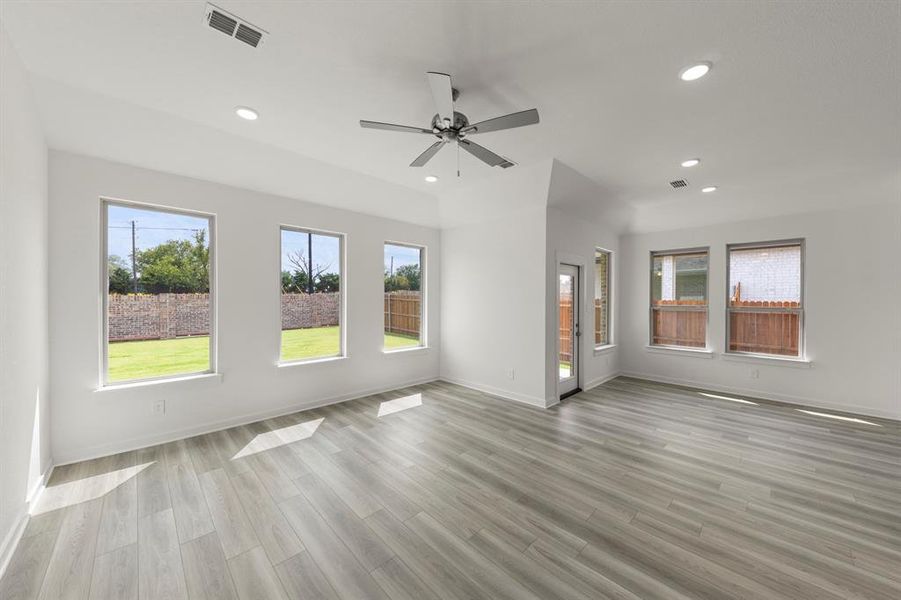 16. 1109 Rushing - Family (2) 16. 1109 Rushing - Family (2)