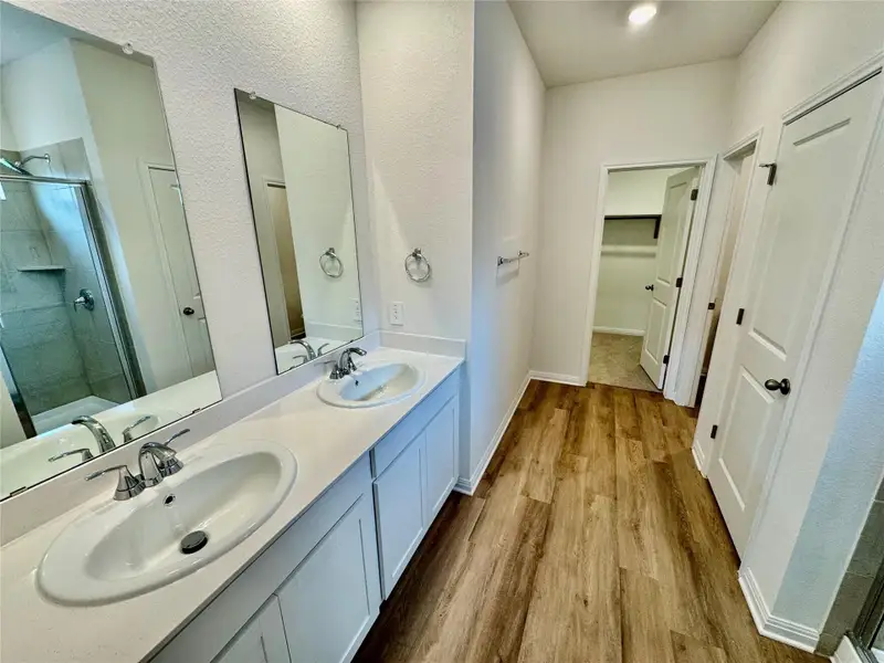 Furnished interior view inside a new home in Lexington Parke, Del Valle (Image 5).