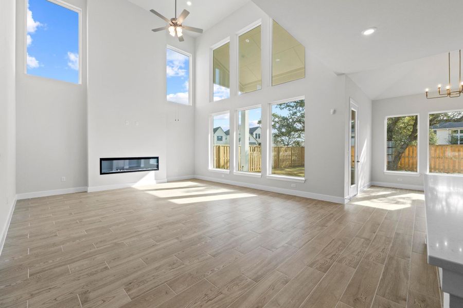 Spacious, unfurnished interior of a new home in Parmer Ranch, Georgetown (Image 20).