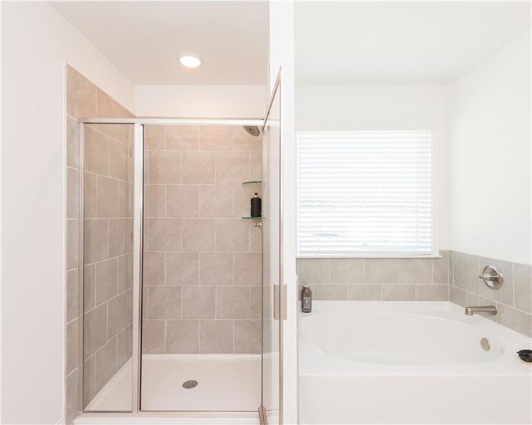 Furnished interior view inside a new home in Stratford Square, Lawrenceville (Image 12).