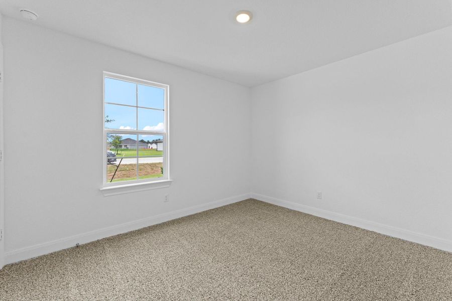 Spacious, unfurnished interior of a new home in Railhead, Cedar Creek (Image 19).