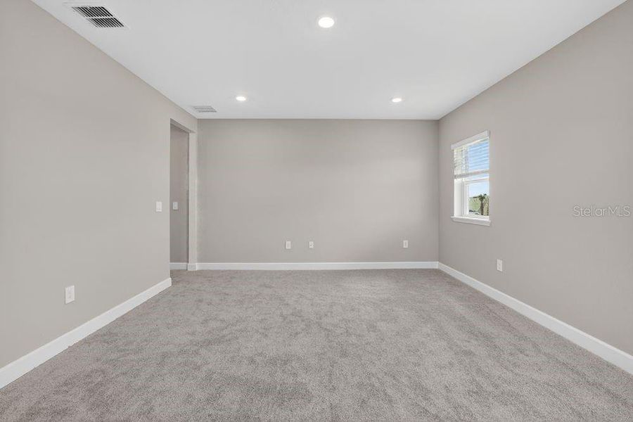 Spacious, unfurnished interior of a new home in Firethorn, Parrish (Image 36).