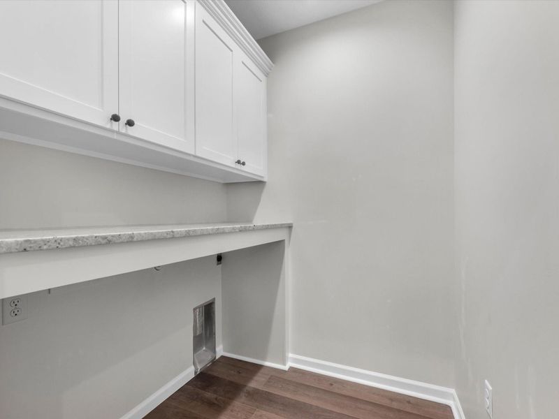 Spacious, unfurnished interior of a new home in , Brookeland (Image 15).