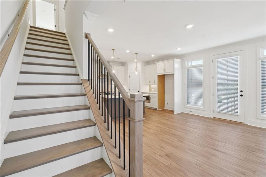 Spacious, unfurnished interior of a new home in IveyBrooke, Alpharetta (Image 49).