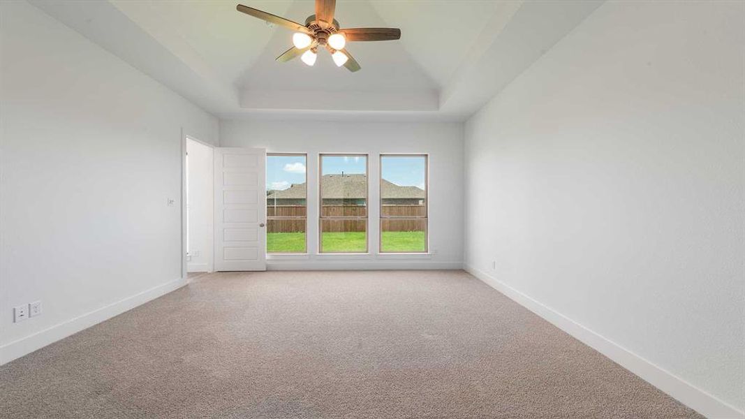 Spacious, unfurnished interior of a new home in Devonshire - Reserve 60', Forney (Image 14). Spacious, unfurnished interior of a new home in Devonshire - Reserve 60', Forney (Image 14).