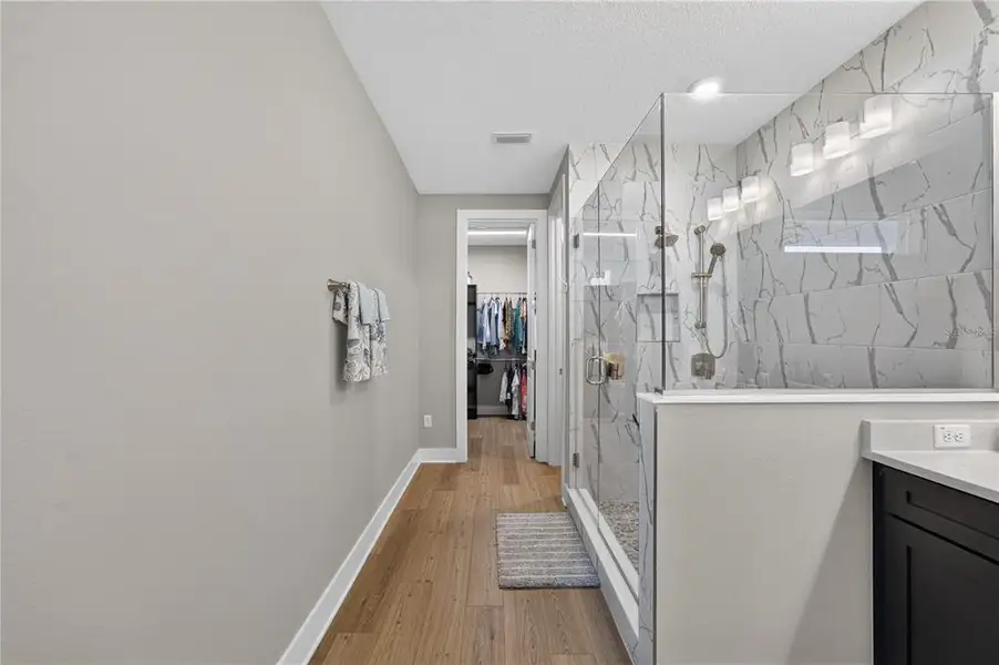 Furnished interior view inside a new home in , Wesley Chapel (Image 12).