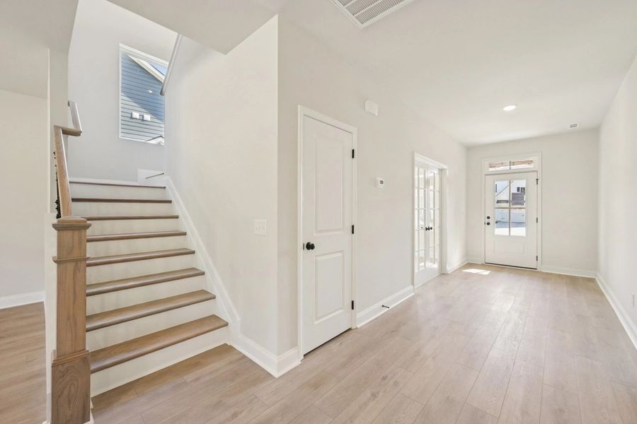 Spacious, unfurnished interior of a new home in Willow Landing, Mount Juliet (Image 17).