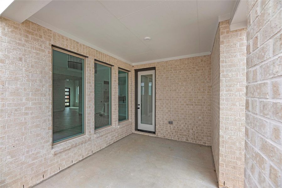 Representative image. Features, specifications, selections and colors may vary. Representative image. Features, specifications, selections and colors may vary.