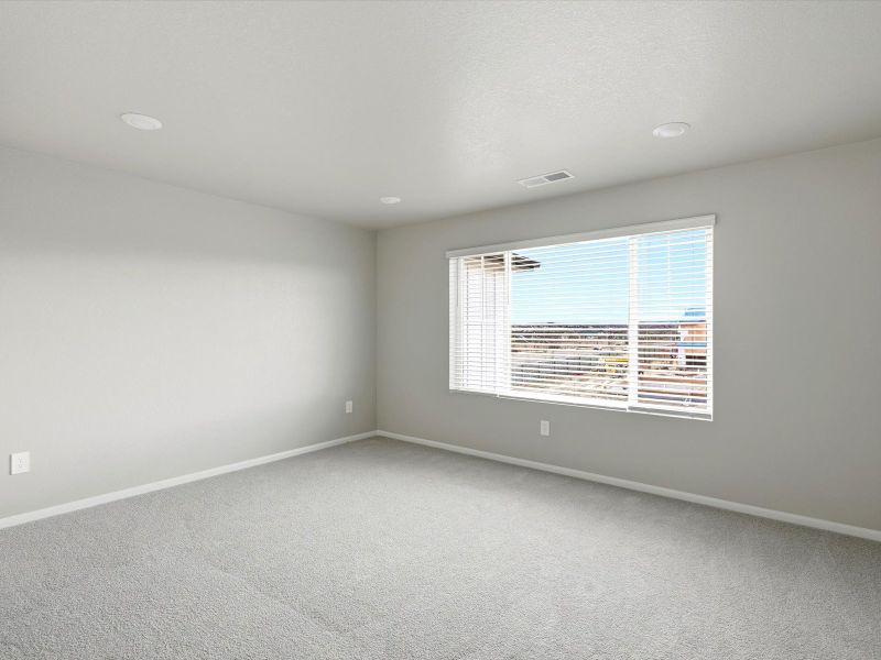 Spacious, unfurnished interior of a new home in York Station, Thornton (Image 12).