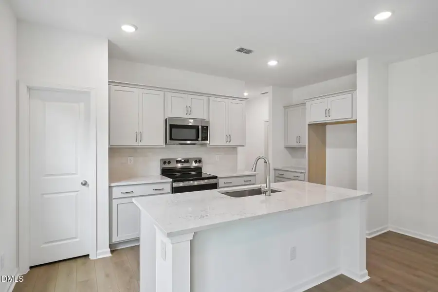 14-web-or-mls-Salers Loop-S1606-014