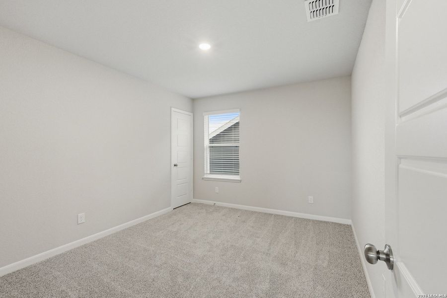 Spacious, unfurnished interior of a new home in Abbott Place, St. Hedwig (Image 25).