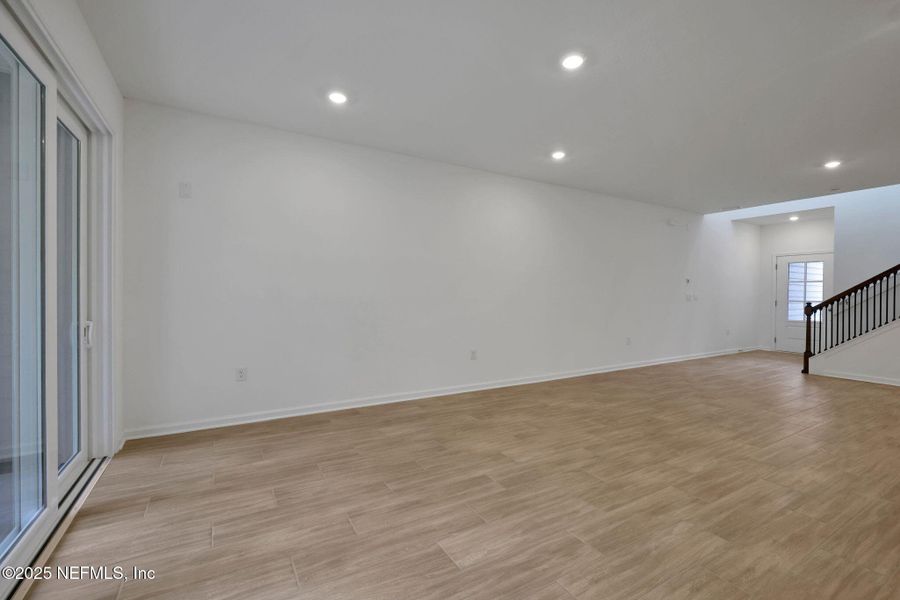 Spacious, unfurnished interior of a new home in The Hammock at Palm Harbor, Palm Coast (Image 26).