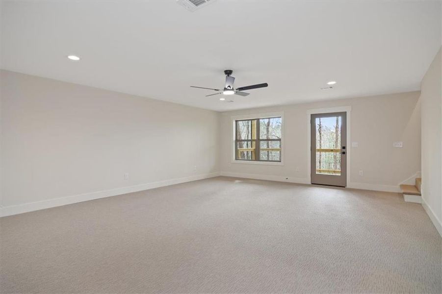 Spacious, unfurnished interior of a new home in , Ellijay (Image 26).