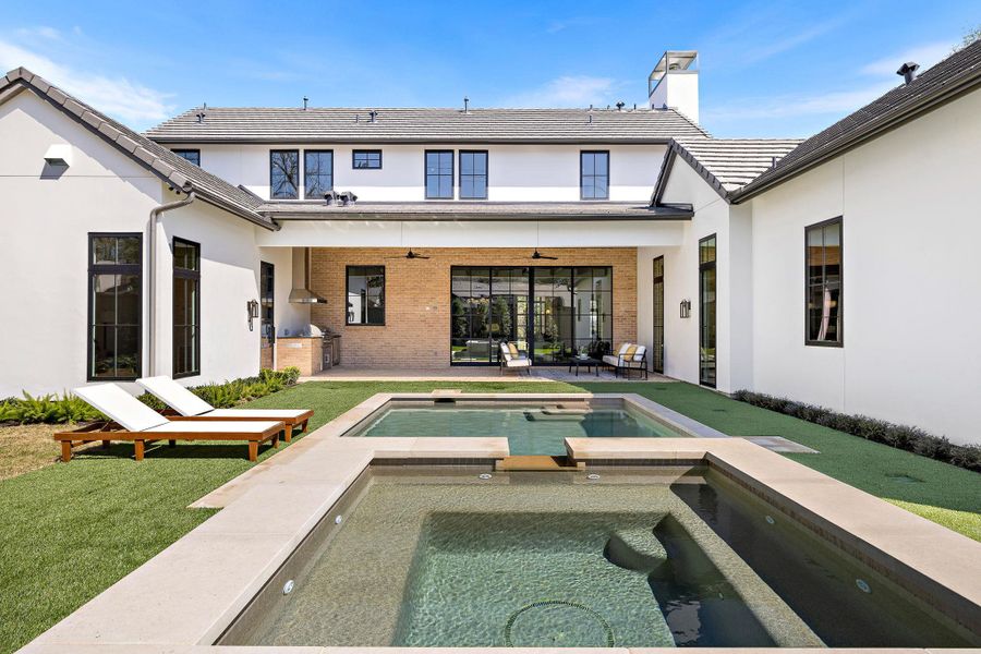 Exterior details and patio area of a home in , Austin (Image 22).