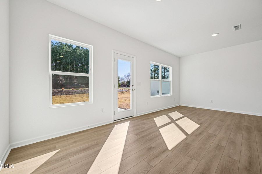 11-web-or-mls-Mirth Ct-S1403-011 11-web-or-mls-Mirth Ct-S1403-011