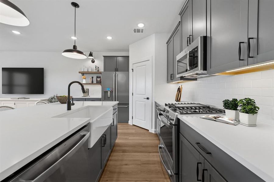 Furnished interior view inside a new home in Rolling Ridge, Van Alstyne (Image 16). Furnished interior view inside a new home in Rolling Ridge, Van Alstyne (Image 16).