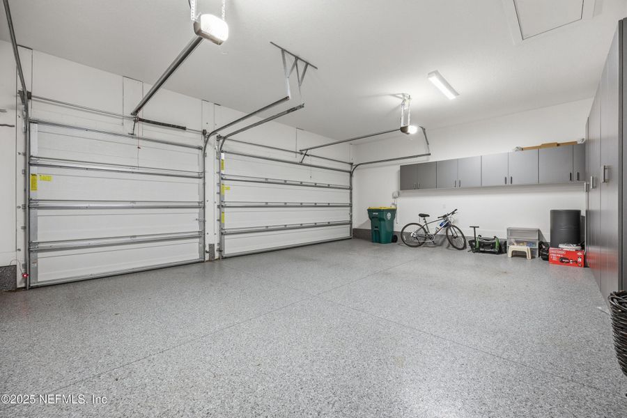 Spacious, unfurnished interior of a new home in , Jacksonville (Image 22).