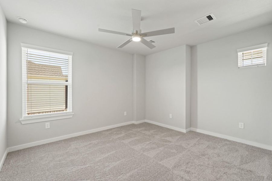 Spacious, unfurnished interior of a new home in Briarwood Crossing, Rosenberg (Image 16). Spacious, unfurnished interior of a new home in Briarwood Crossing, Rosenberg (Image 16).