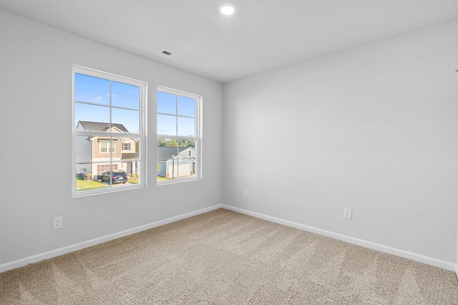 Spacious, unfurnished interior of a new home in Hanes Lake, Winston-Salem (Image 33). Spacious, unfurnished interior of a new home in Hanes Lake, Winston-Salem (Image 33).