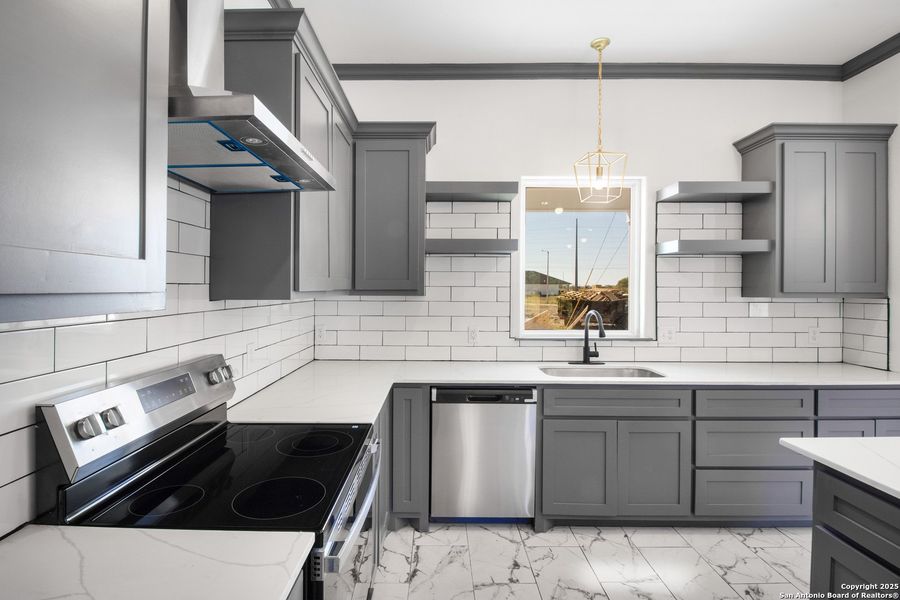 Furnished interior view inside a new home in , Corpus Christi (Image 7).