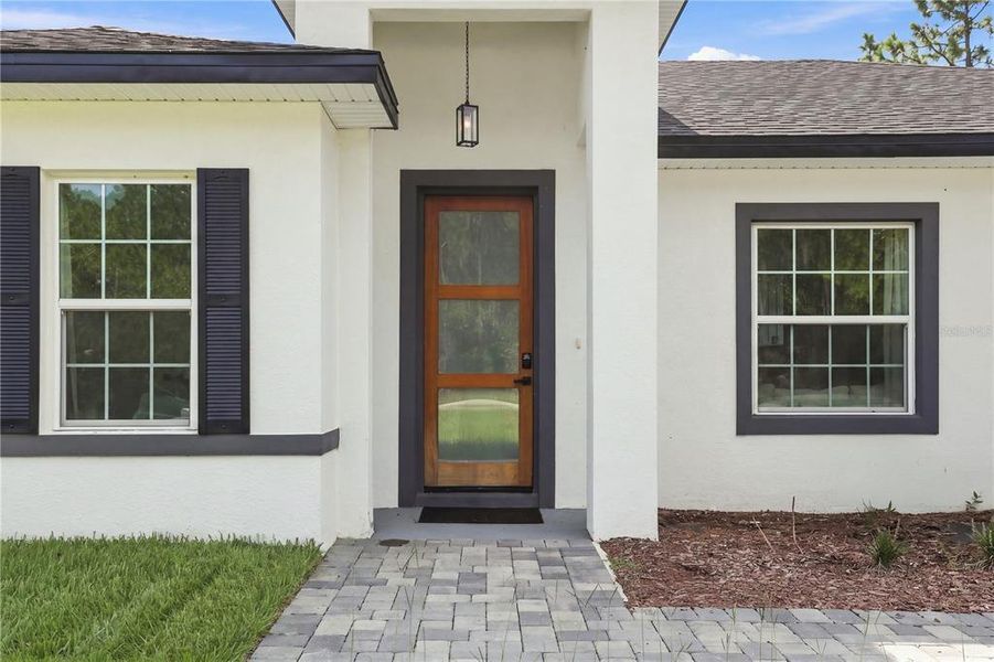 Exterior details and patio area of a home in , Ocala (Image 25).