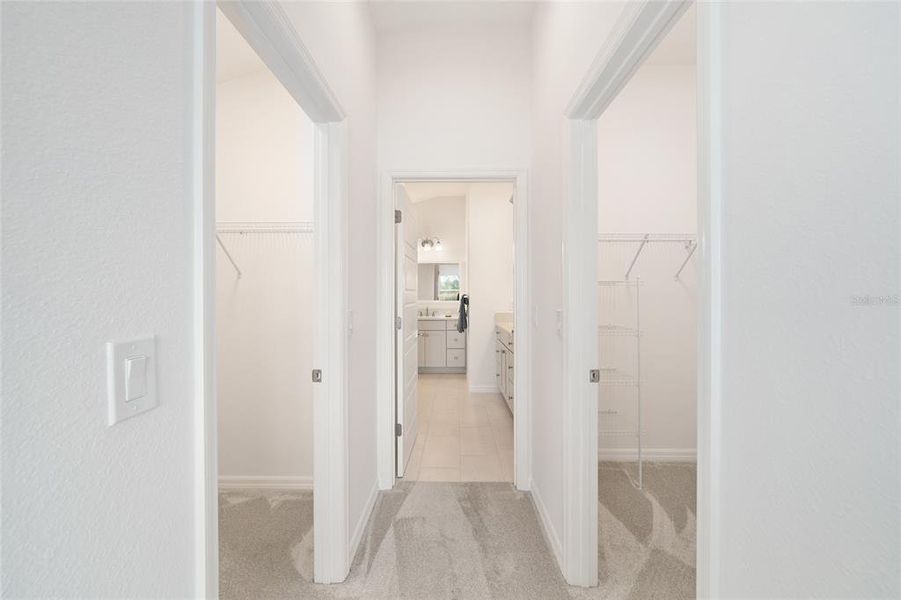 Spacious, unfurnished interior of a new home in , The Villages (Image 41).